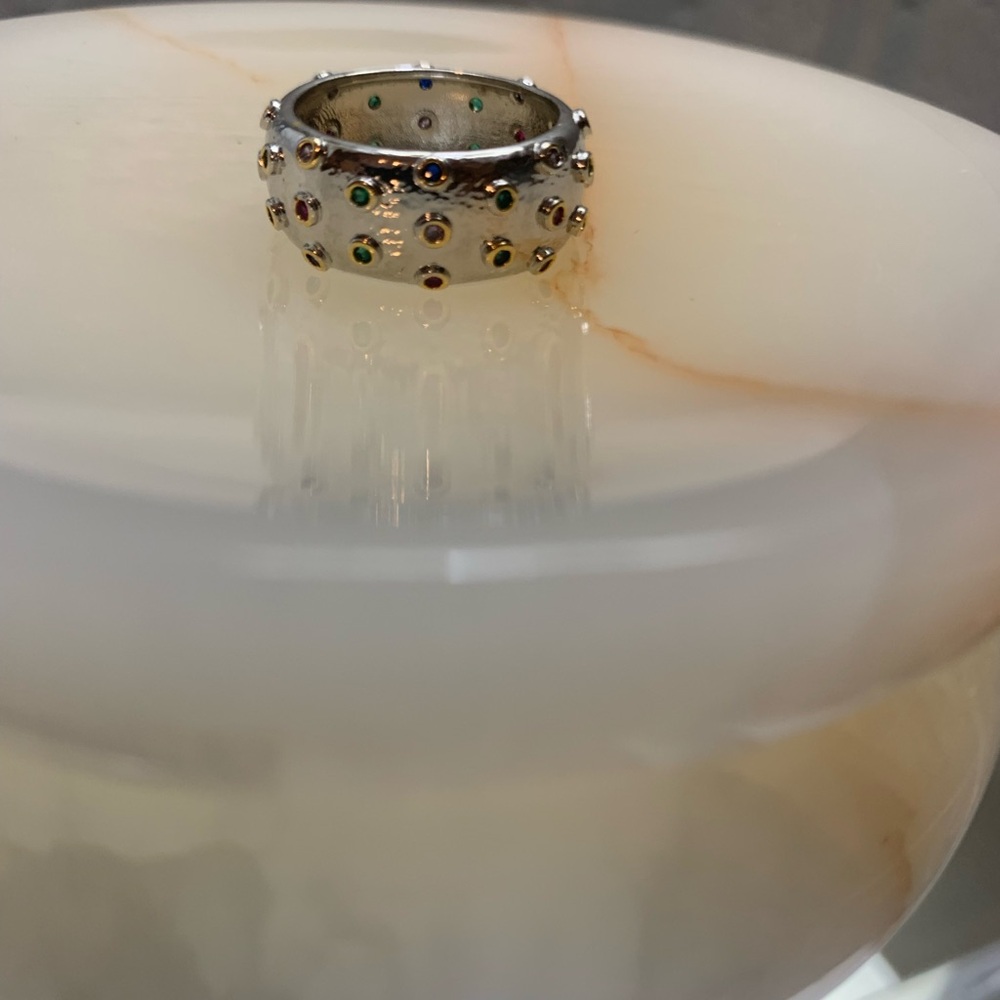 Elegant Silver and Gold Studded Ring - Picture 5 of 6